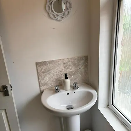 Stunning Spacious One Bedroom Haven Coventry Exterior photo