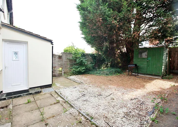 Stunning Spacious One Bedroom Haven